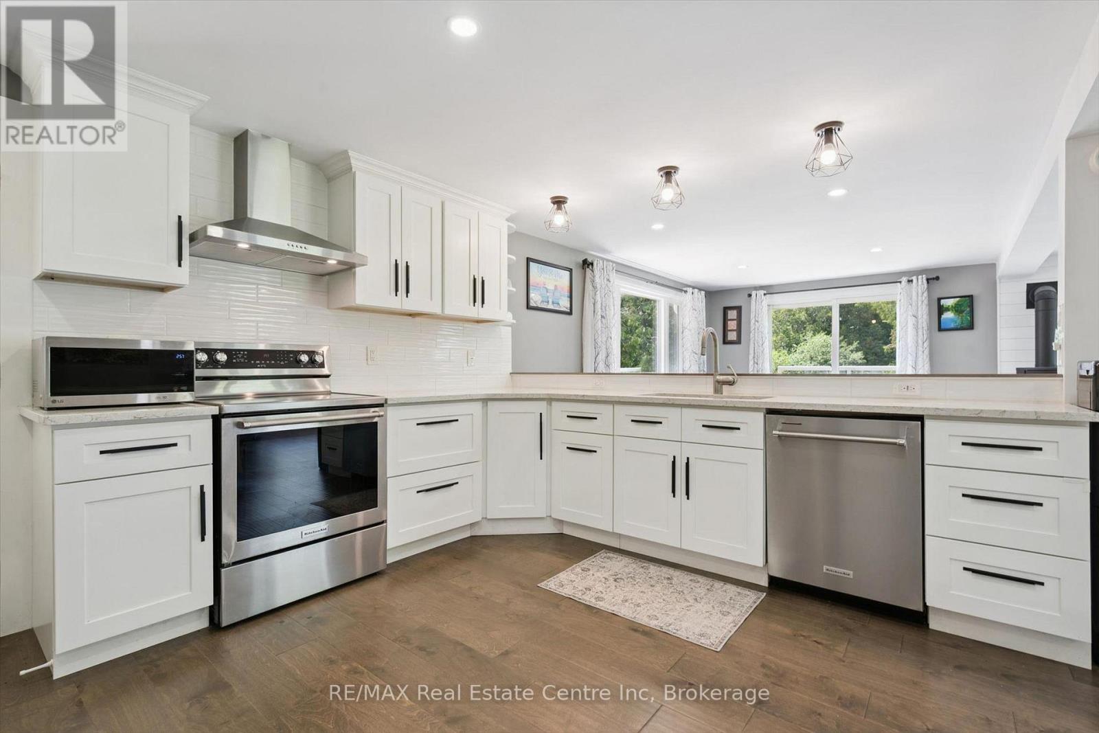 14 ASH STREET - 7