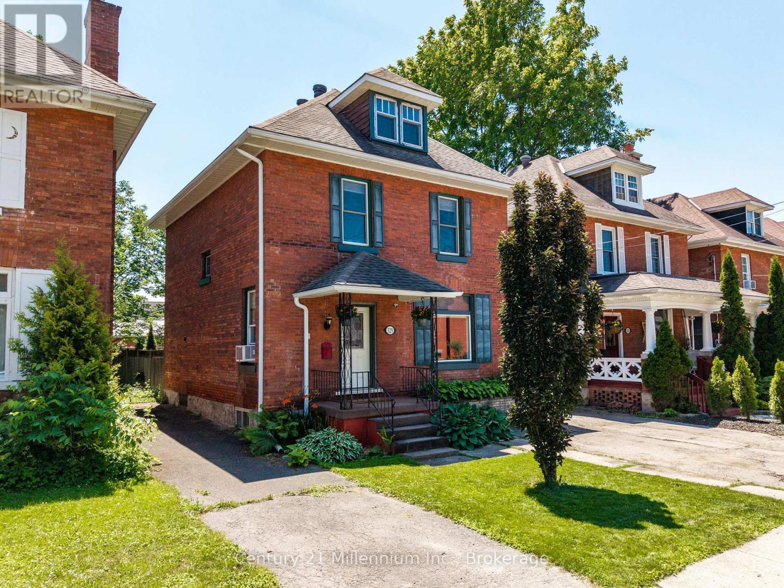 329 7TH STREET E - 1