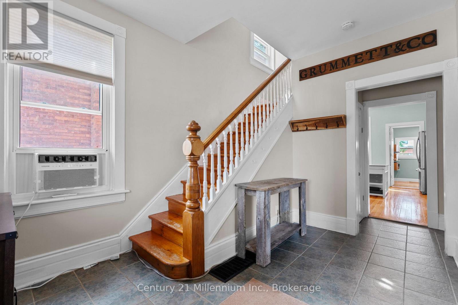 329 7TH STREET E - Image 13