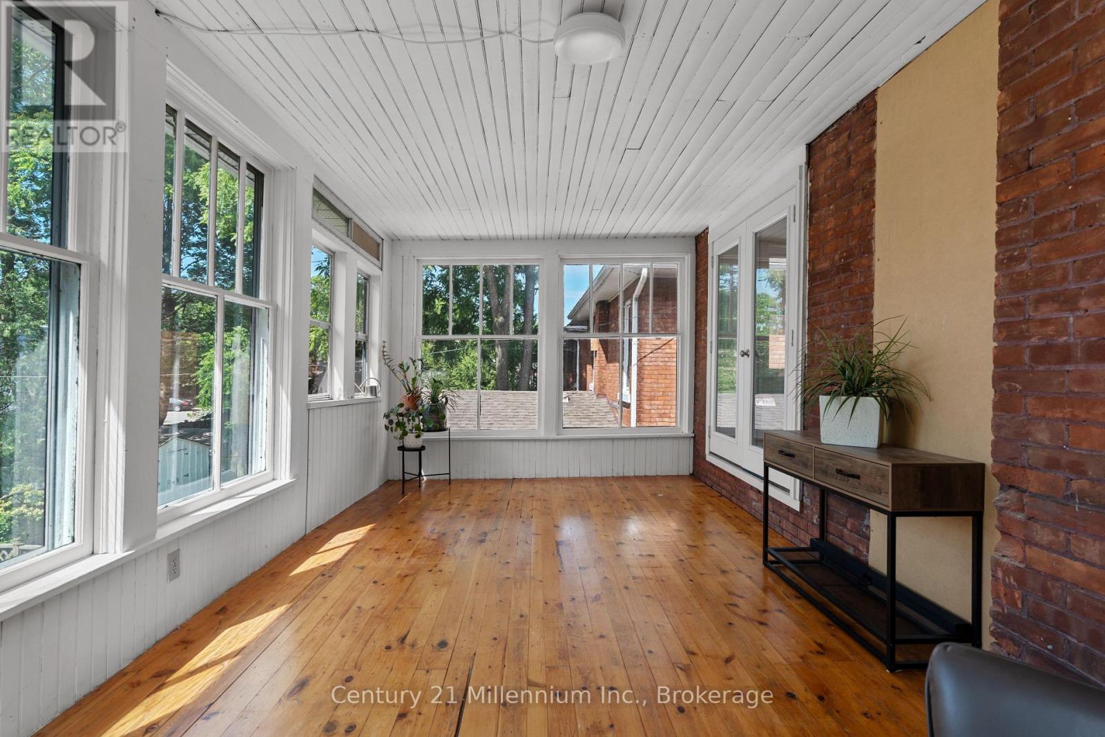 329 7TH STREET E - Image 34