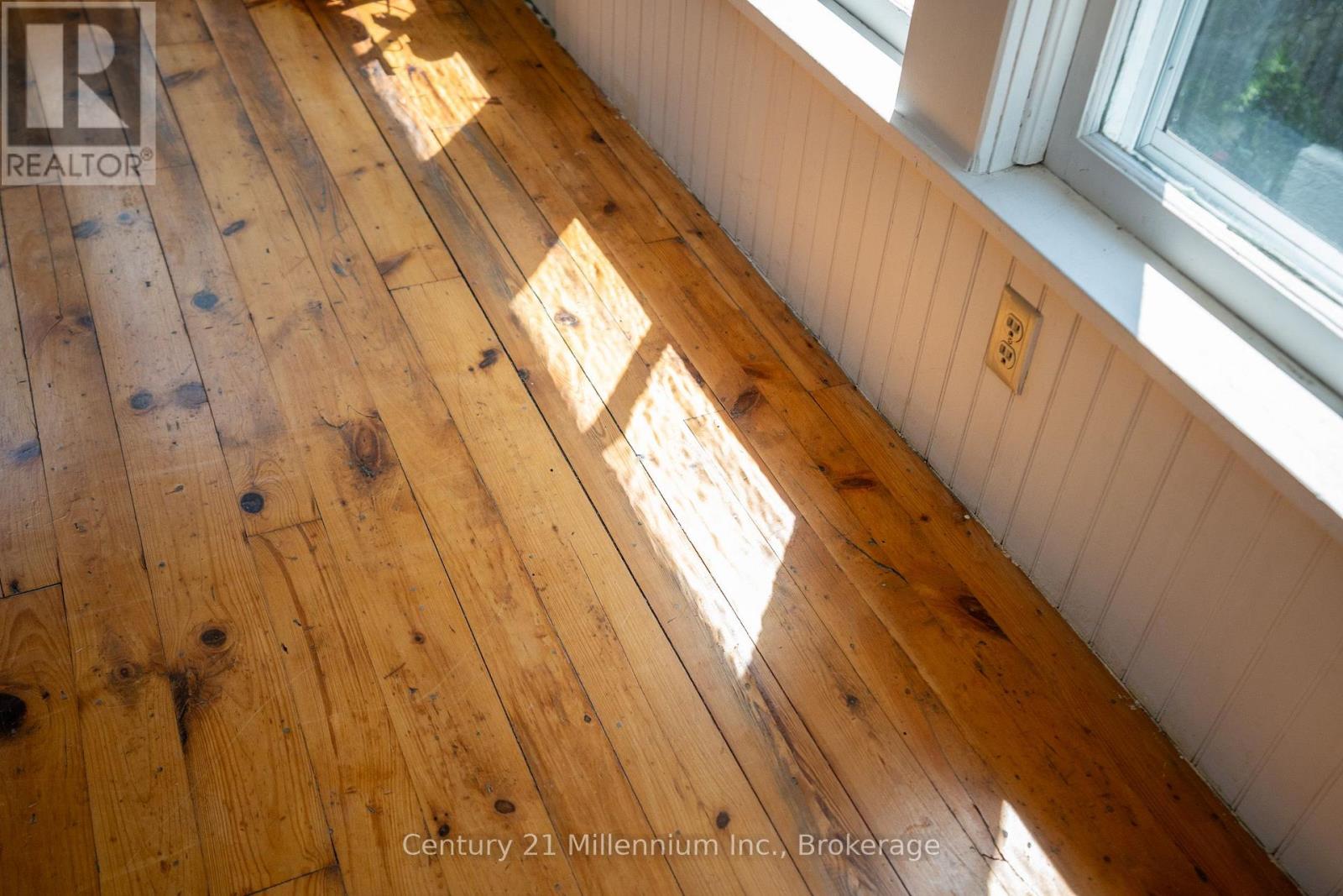 329 7TH STREET E - Image 38