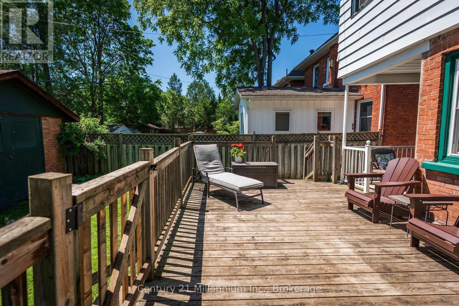 329 7TH STREET E - Image 9