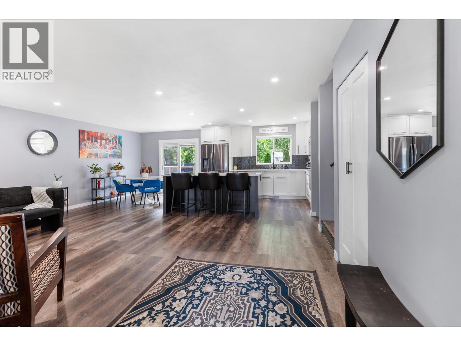 7197 GUELPH CRESCENT - 2