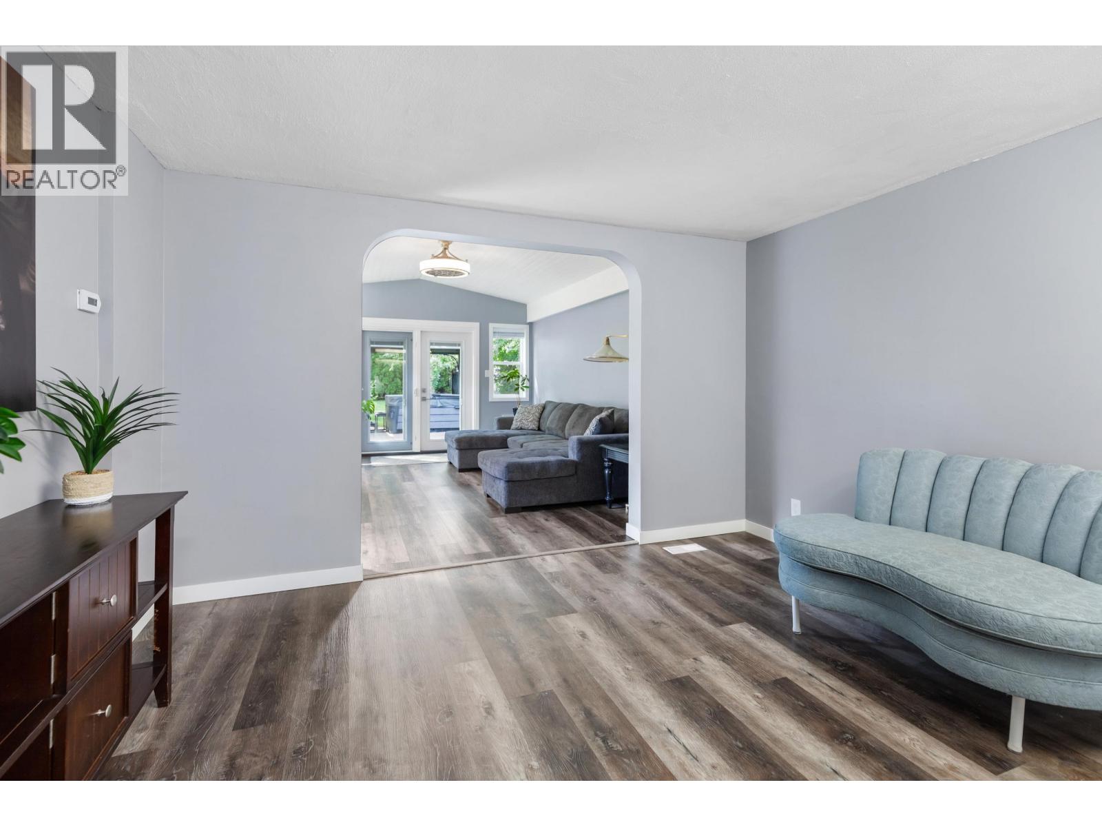 7197 GUELPH CRESCENT - 16