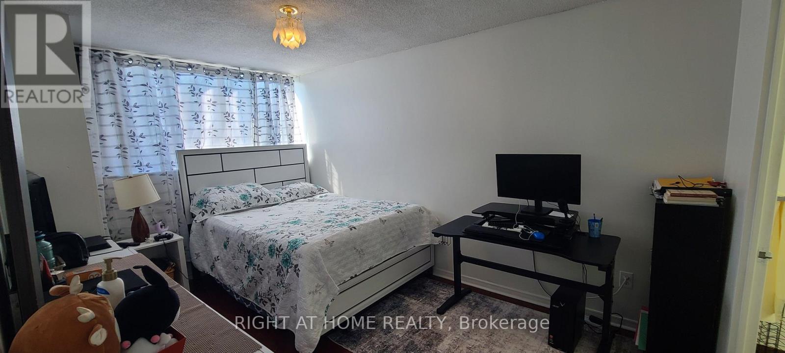#405 10 TAPSCOTT ROAD - 14