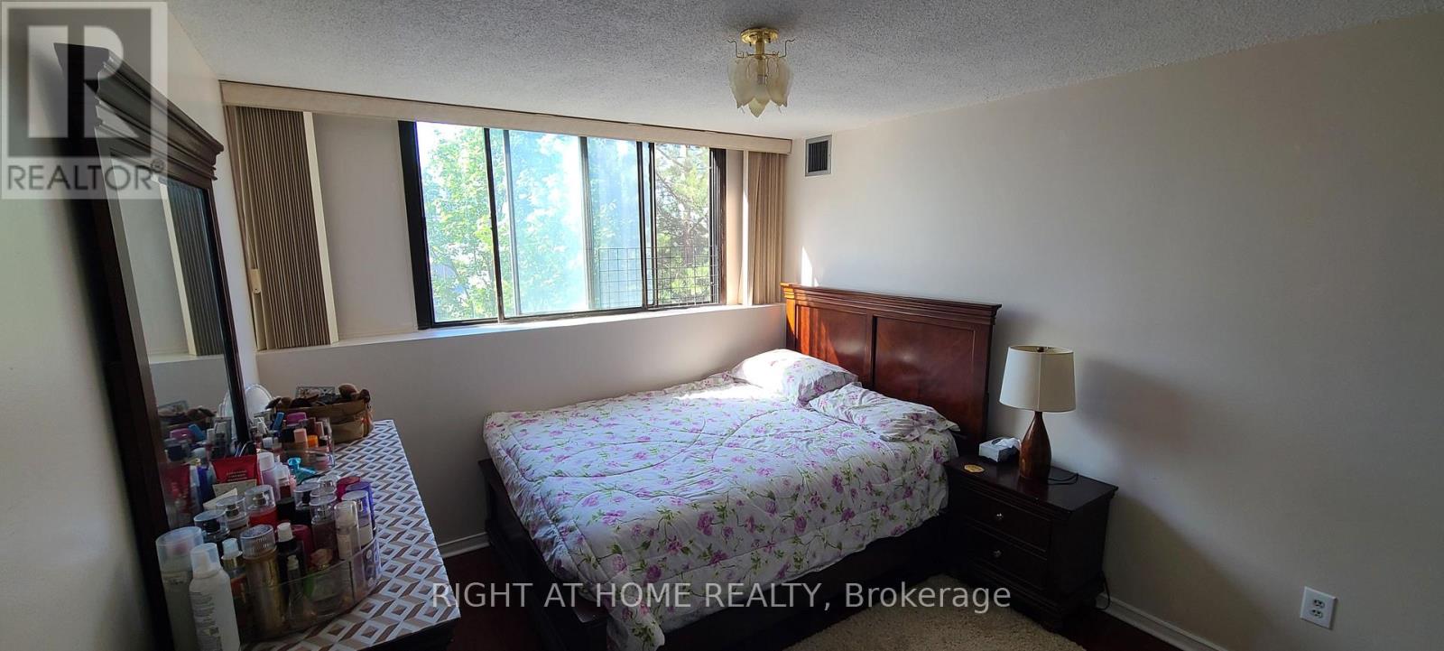 #405 10 TAPSCOTT ROAD - 16