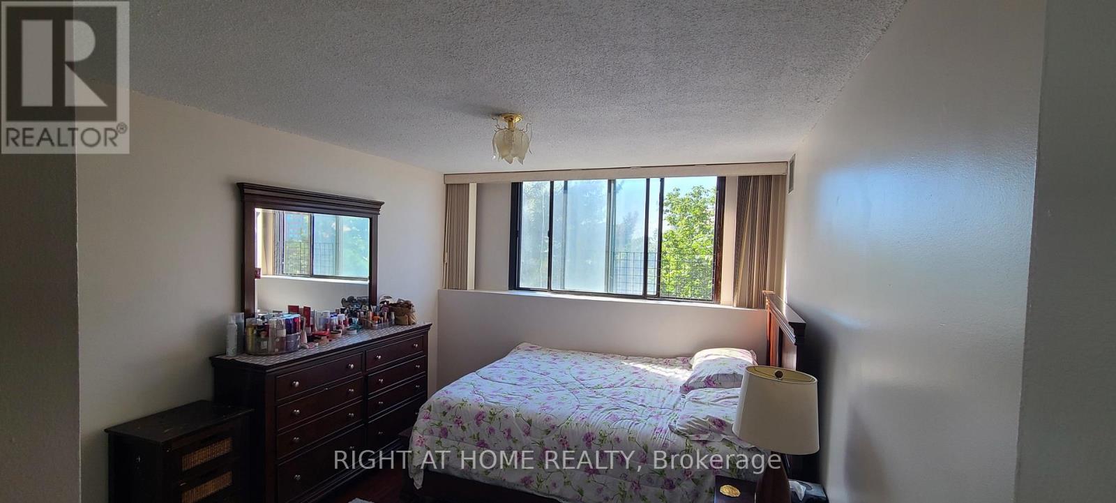 #405 10 TAPSCOTT ROAD - 17