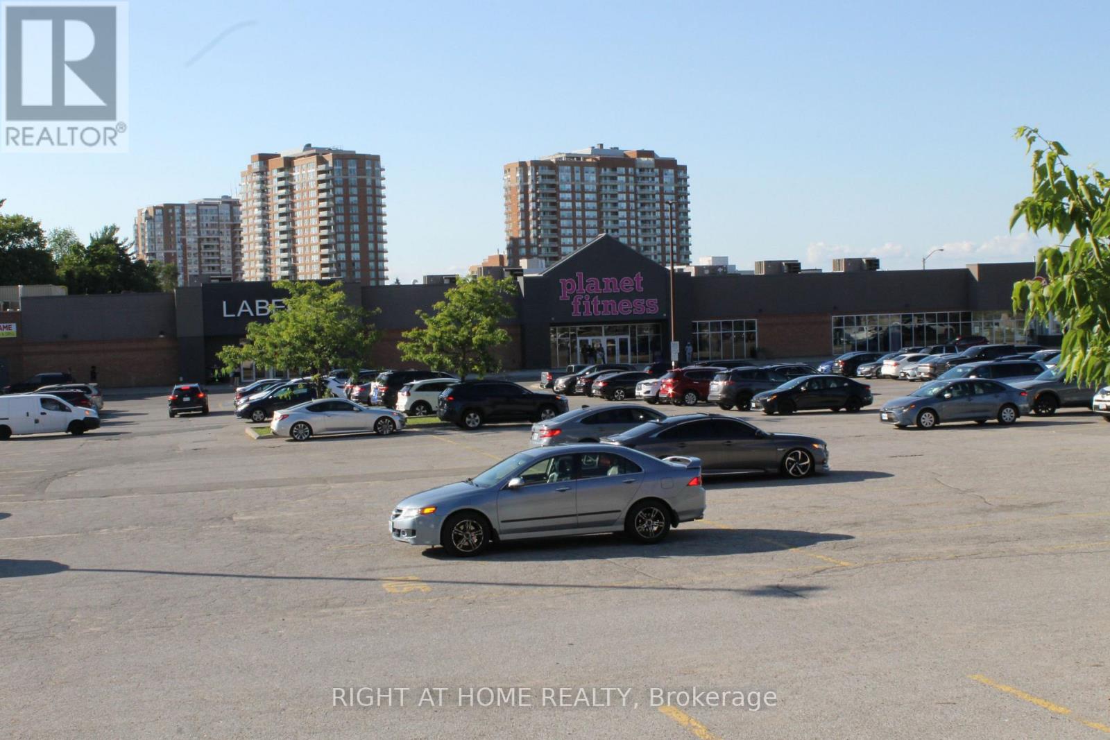 #405 10 TAPSCOTT ROAD - 21