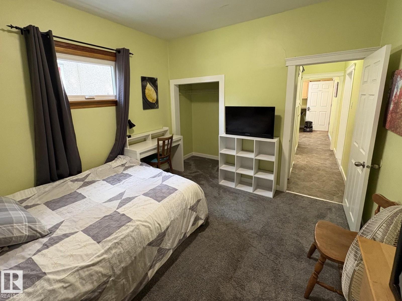 11511 101 ST NW - 15