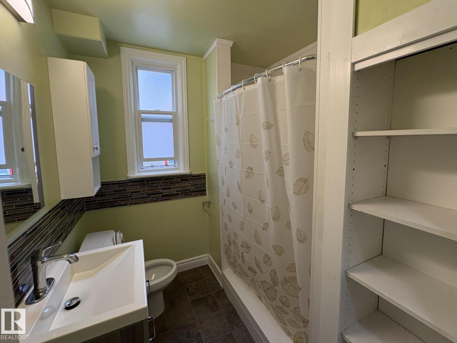 11511 101 ST NW - 17