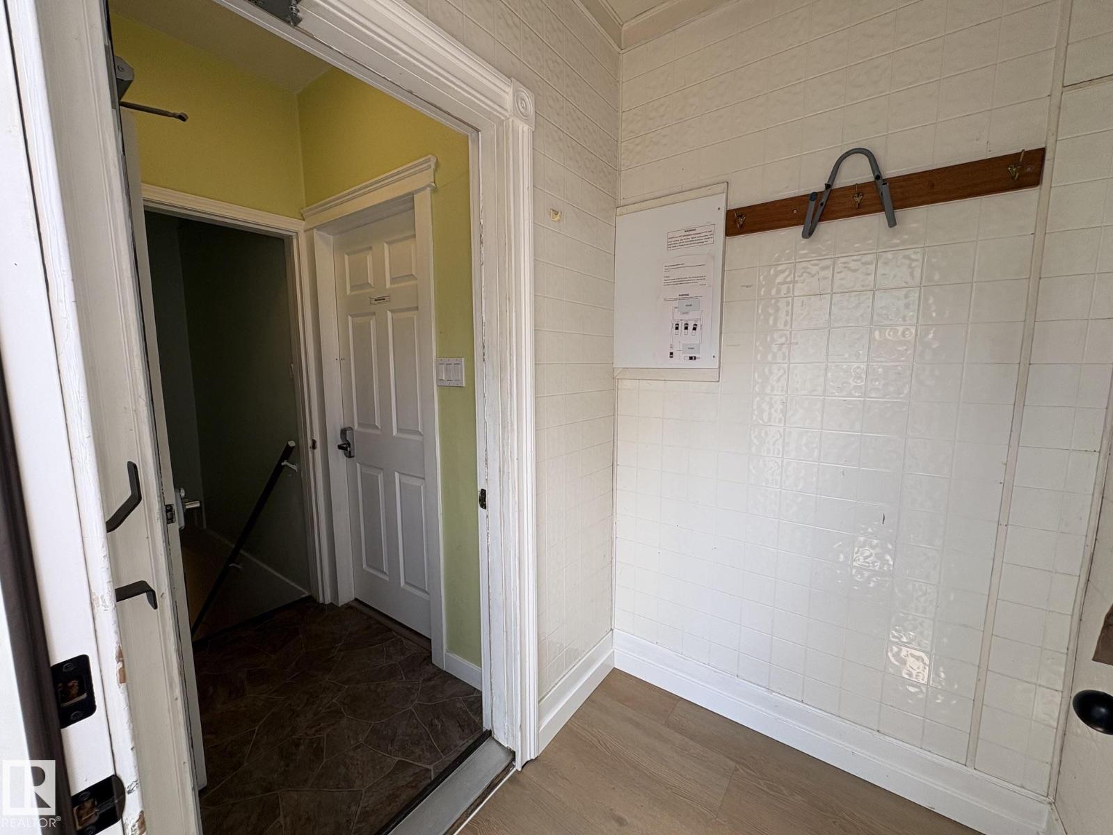 11511 101 ST NW - 21