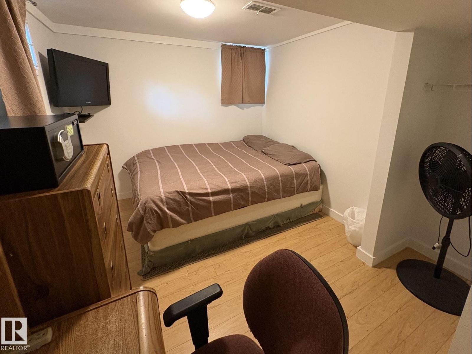 11511 101 ST NW - 28