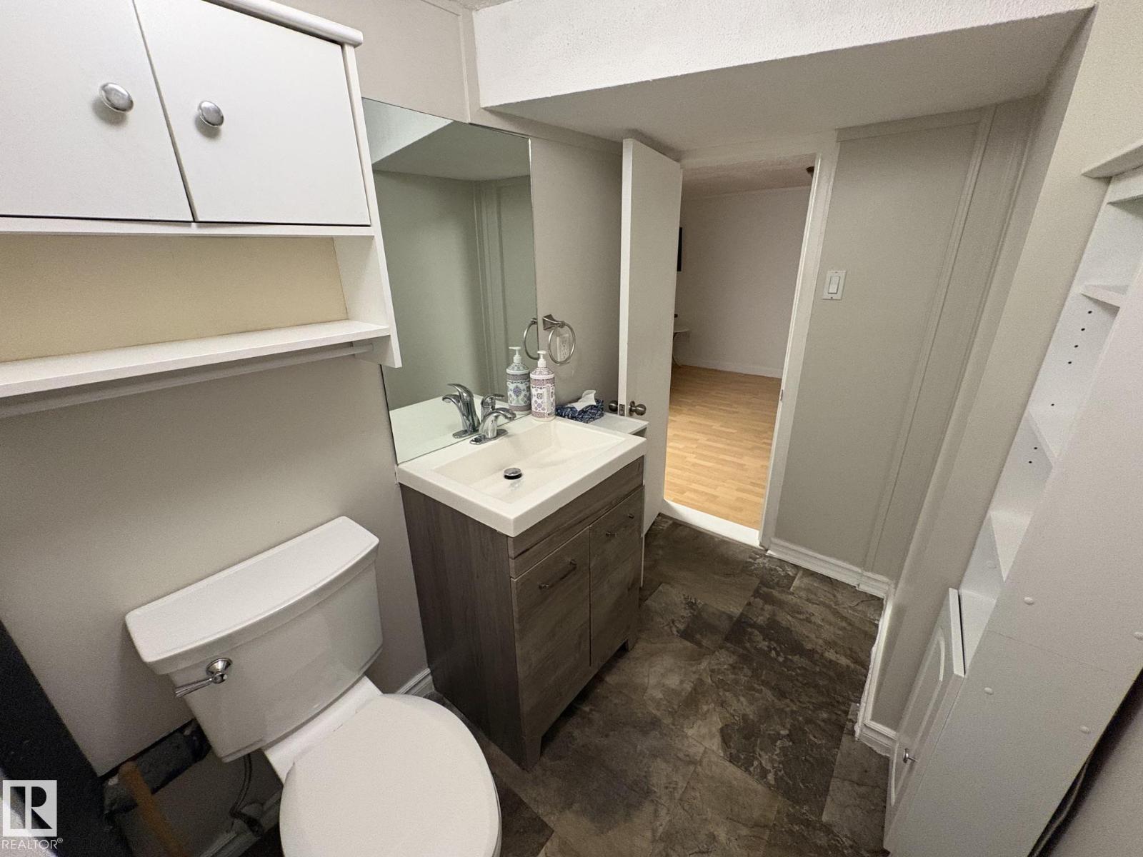 11511 101 ST NW - 35