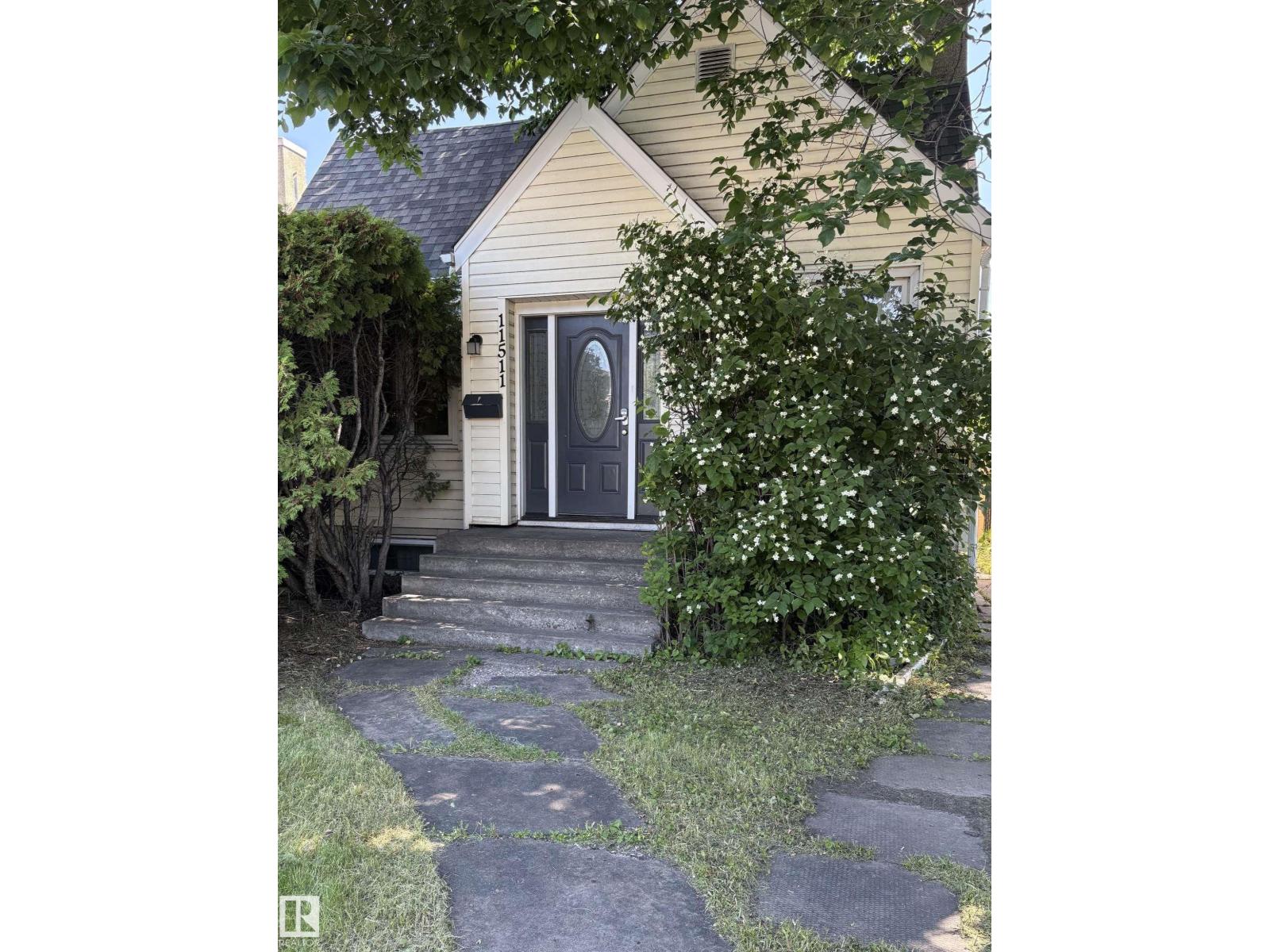 11511 101 ST NW - 42