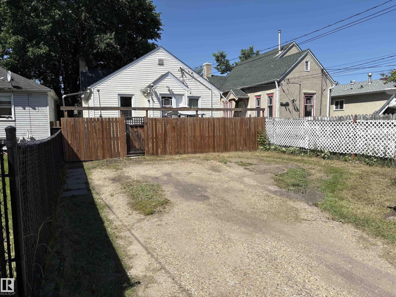 11511 101 ST NW - 50