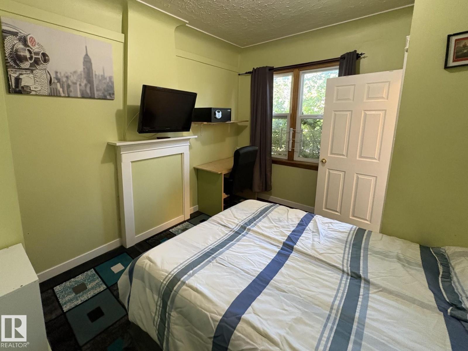 11511 101 ST NW - 7