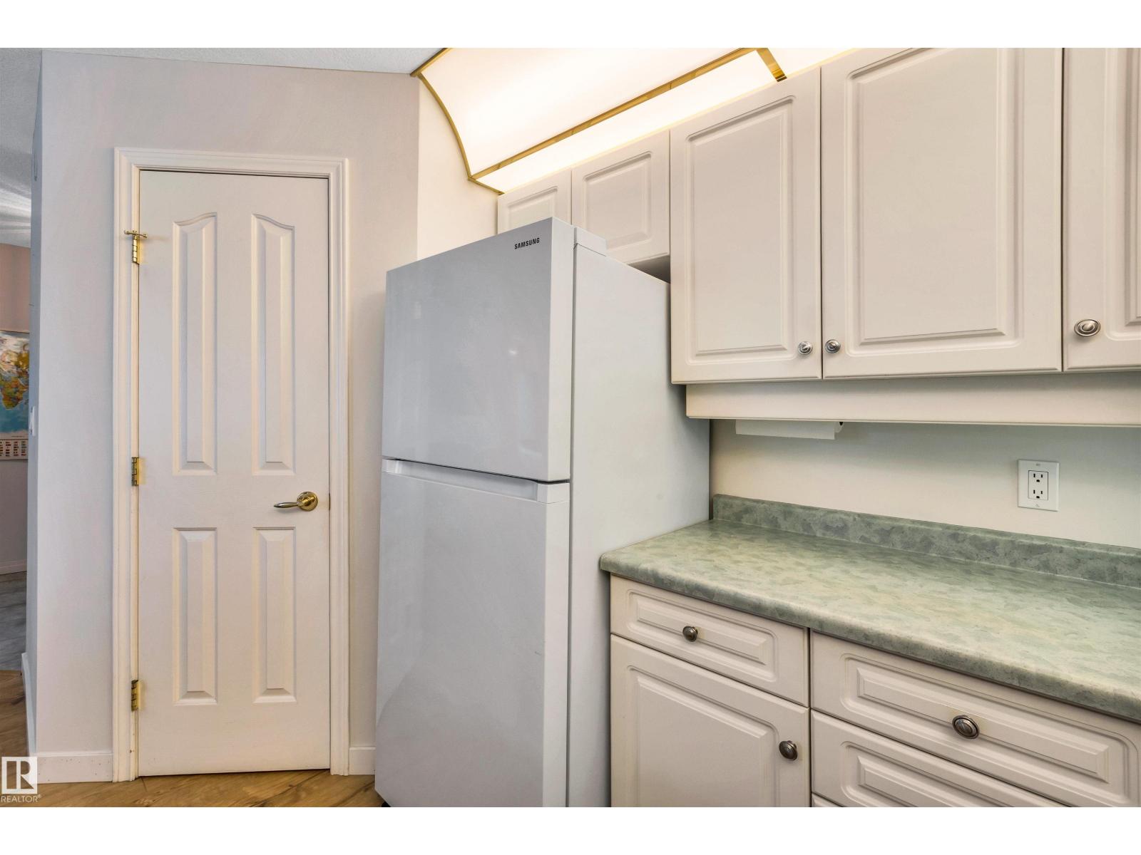 #114 6703 172 ST NW - 10