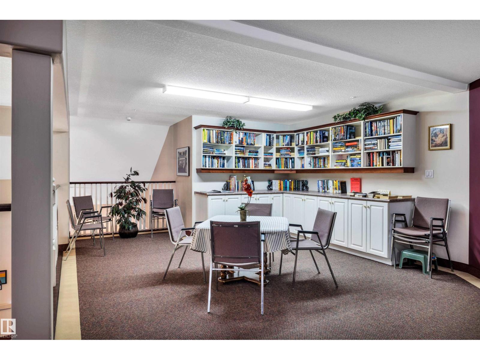 #114 6703 172 ST NW - 33