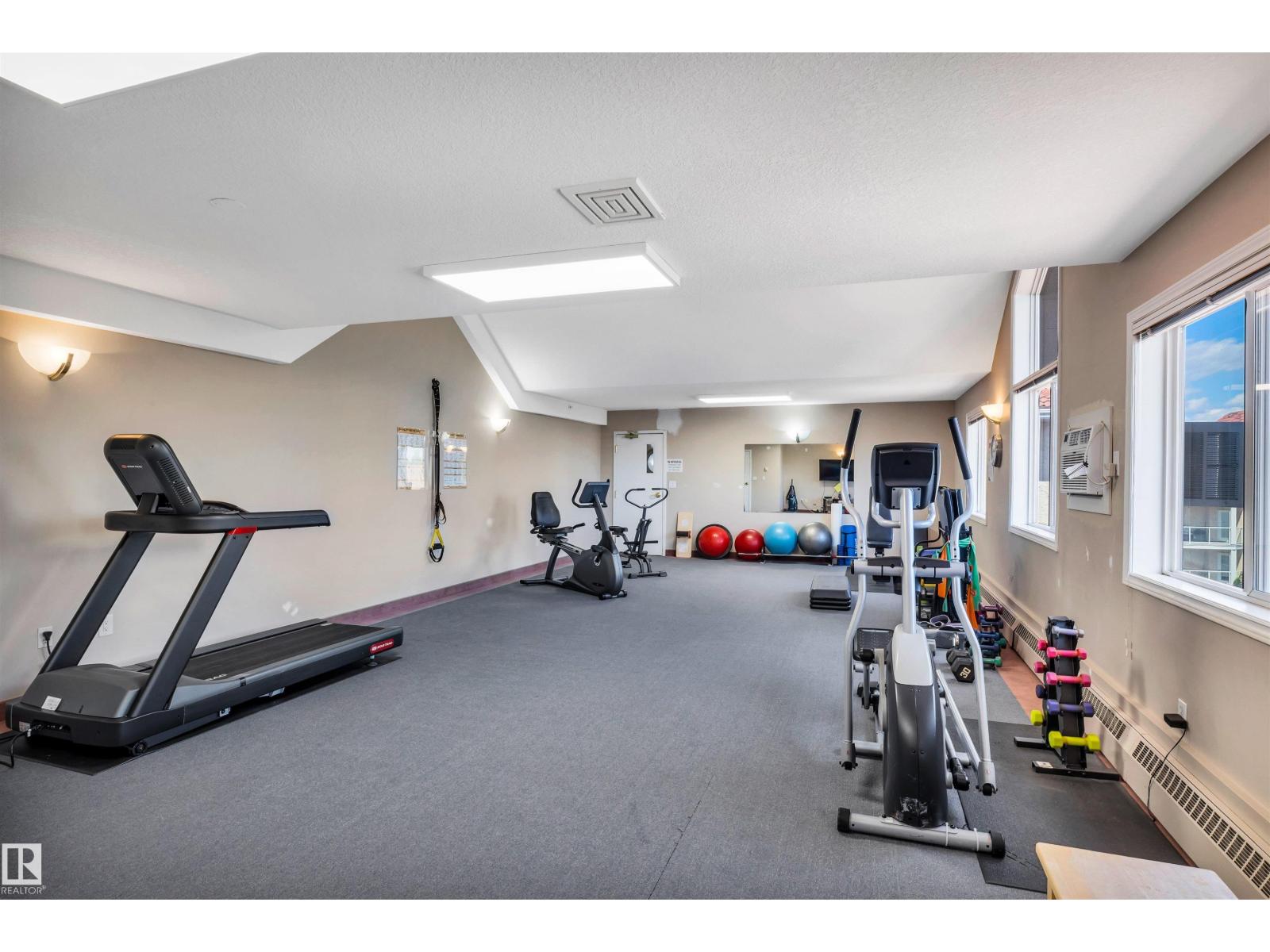 #114 6703 172 ST NW - 40