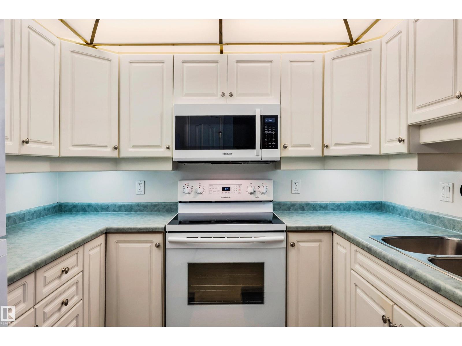 #114 6703 172 ST NW - 8