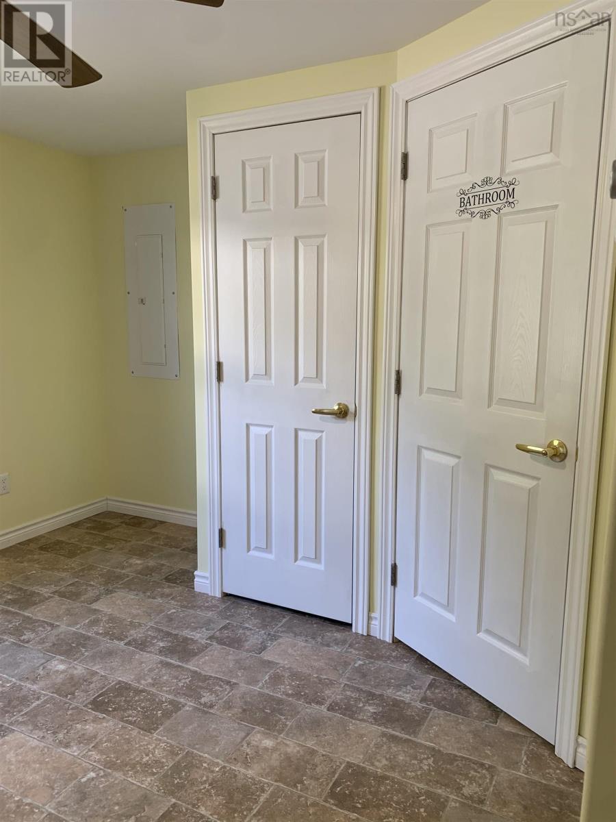 189 Hilltop Drive - 18
