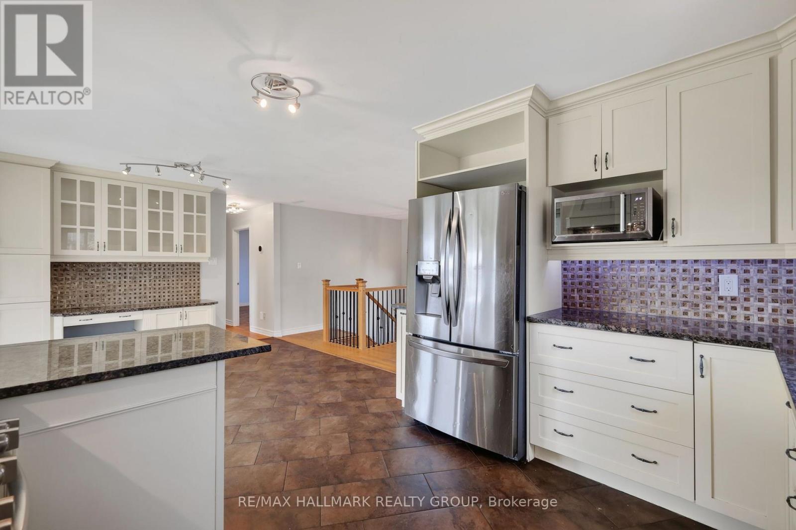 2205 WOODS STREET - Image 12