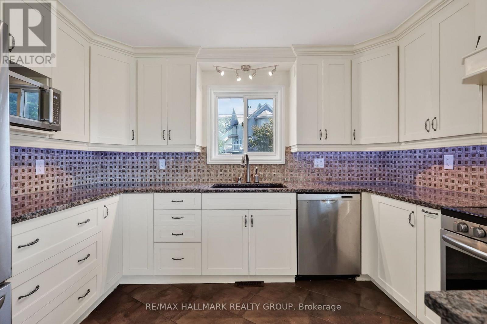 2205 WOODS STREET - Image 13