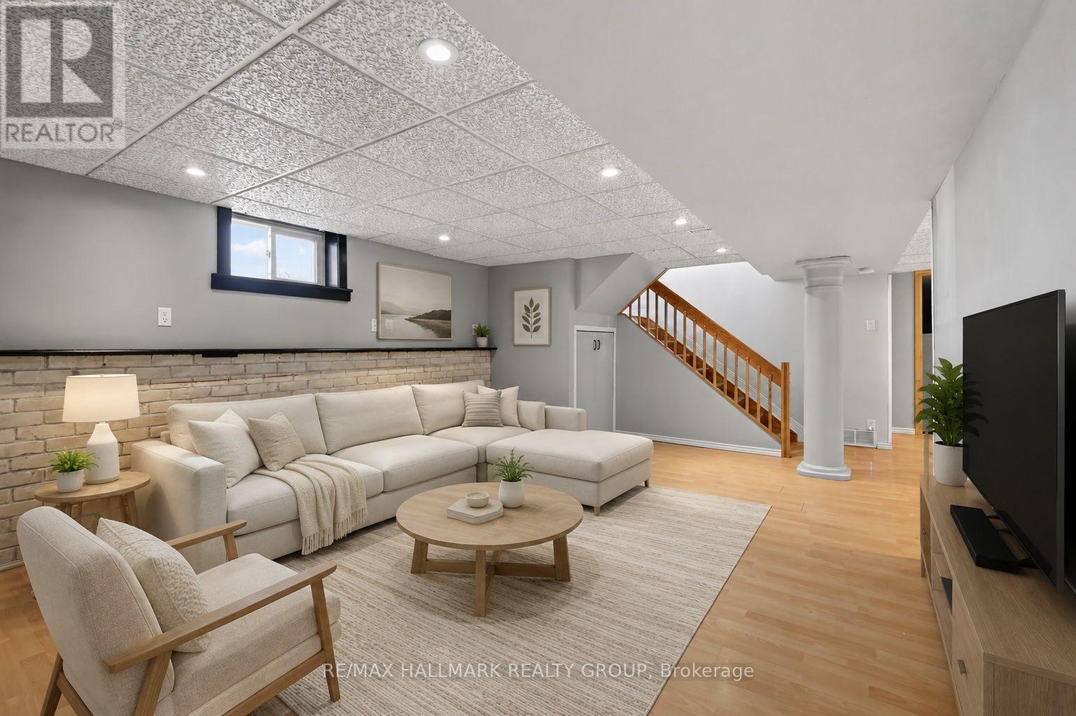 2205 WOODS STREET - Image 27