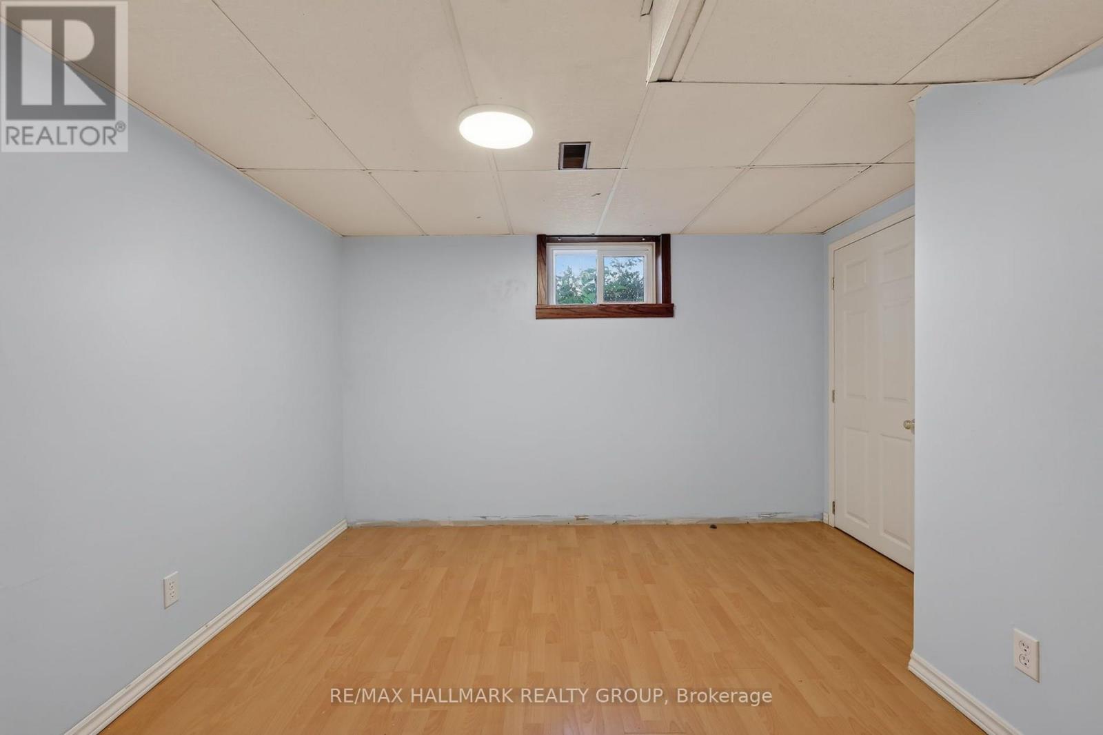 2205 WOODS STREET - Image 34