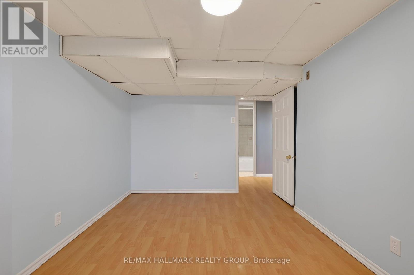2205 WOODS STREET - Image 35