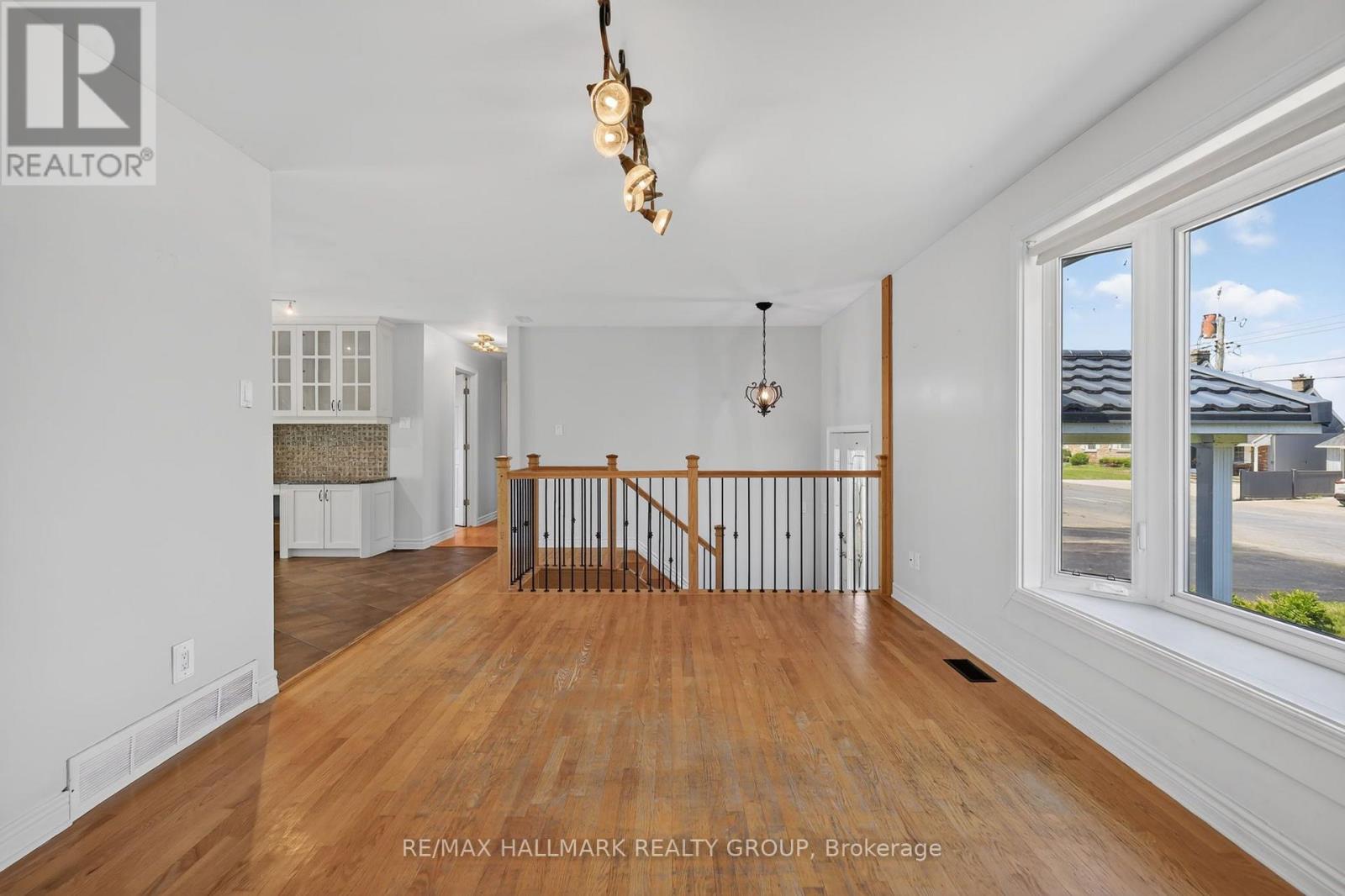 2205 WOODS STREET - Image 8