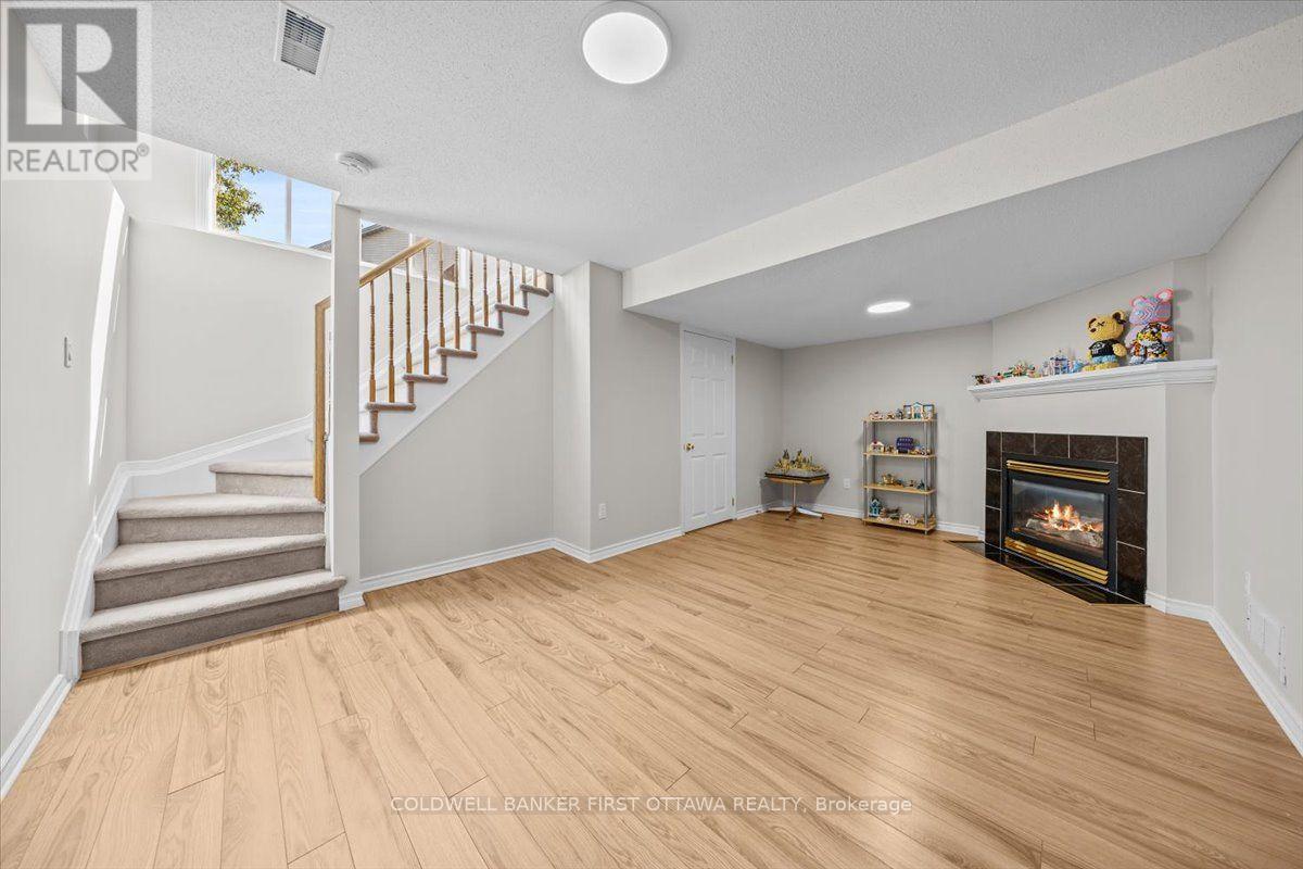 46 MARGRAVE AVENUE, Ottawa. Luxury613. By Peter Sagos - Image 14
