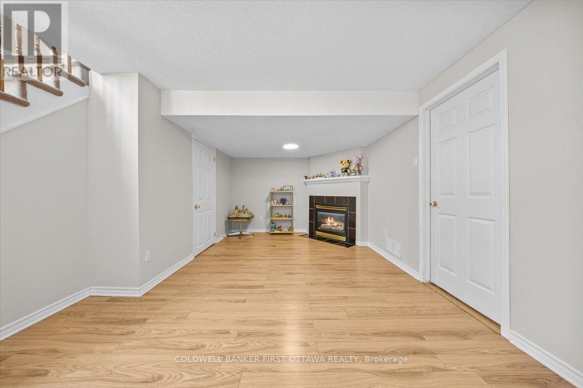 46 MARGRAVE AVENUE, Ottawa. Luxury613. By Peter Sagos - Image 15