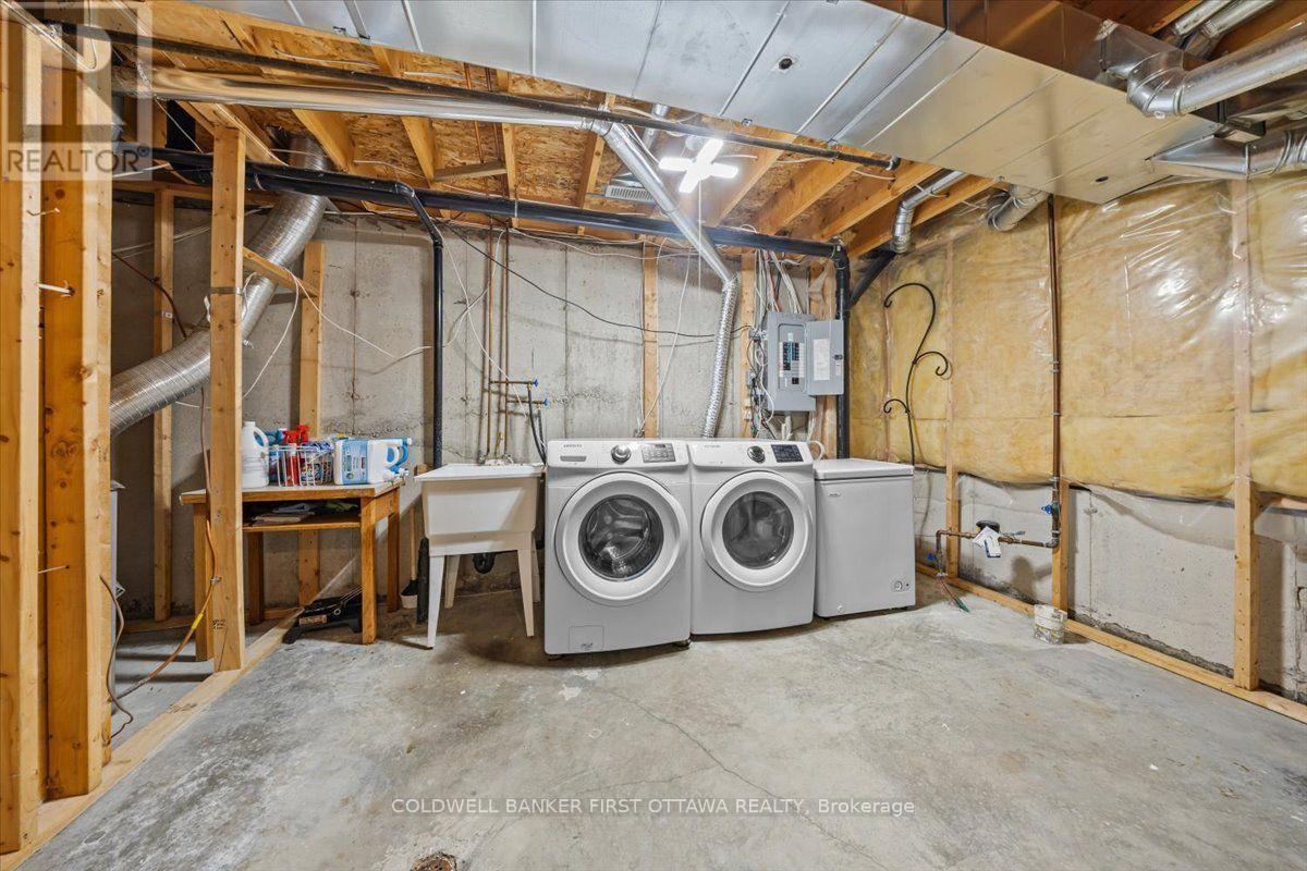 46 MARGRAVE AVENUE, Ottawa. Luxury613. By Peter Sagos - Image 27