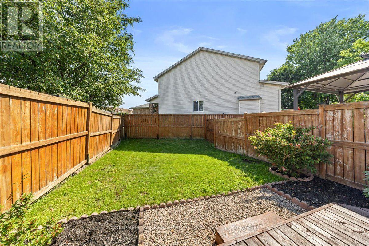 46 MARGRAVE AVENUE, Ottawa. Luxury613. By Peter Sagos - Image 31