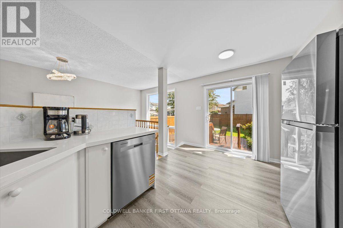 46 MARGRAVE AVENUE, Ottawa. Luxury613. By Peter Sagos - Image 7