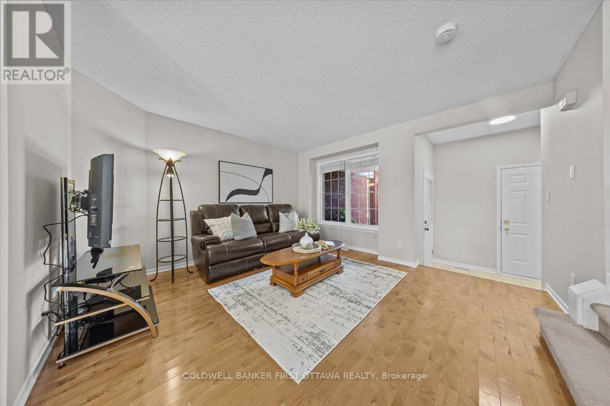 46 MARGRAVE AVENUE, Ottawa. Luxury613. By Peter Sagos - Image 9