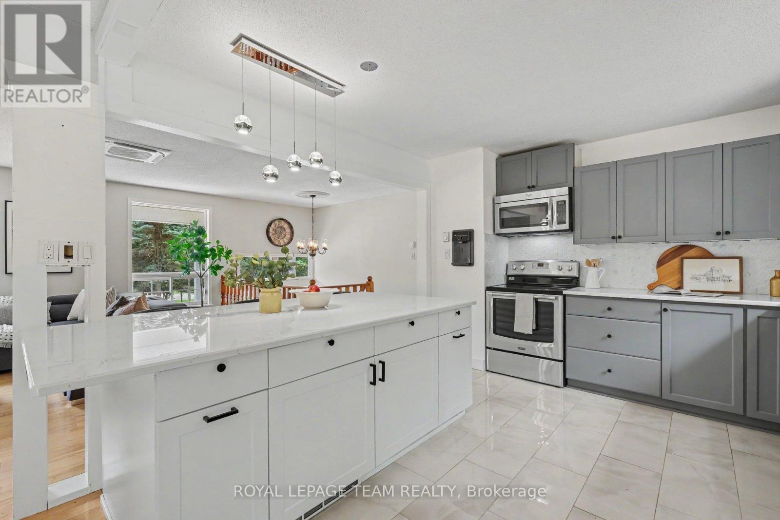 2985 MCGOVERN ROAD E - 7