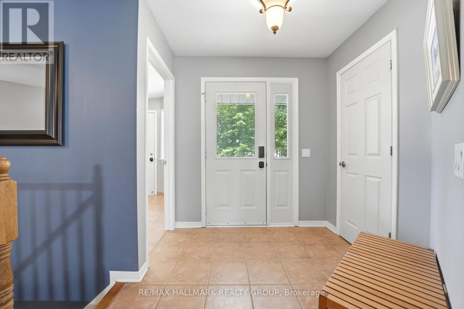 18 JOSTEEN DRIVE - 4