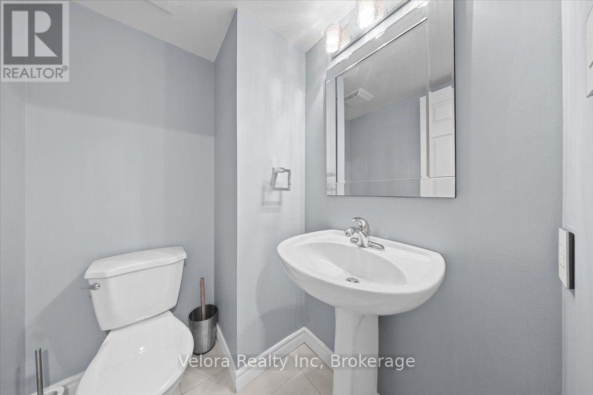 639 LAKERIDGE DRIVE - 11