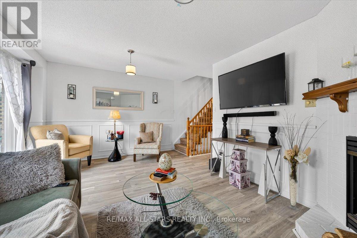 #3 119 SPRING ROAD - 17