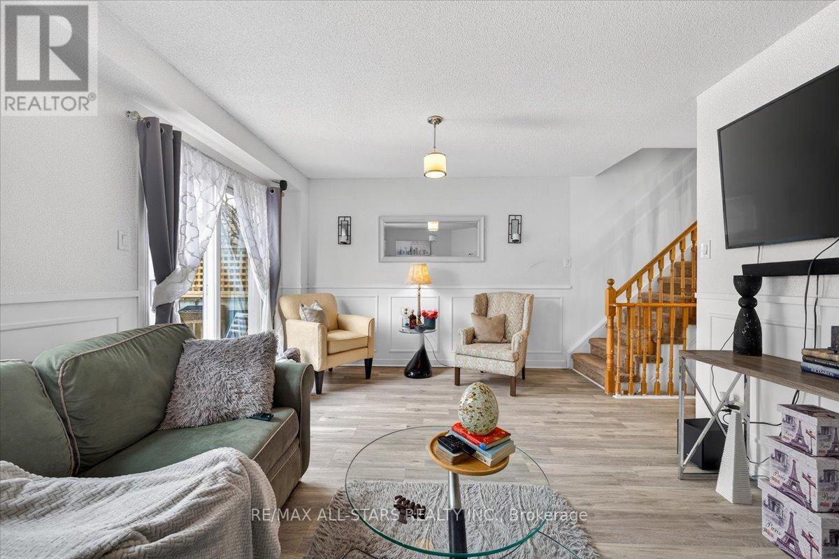 #3 119 SPRING ROAD - 18