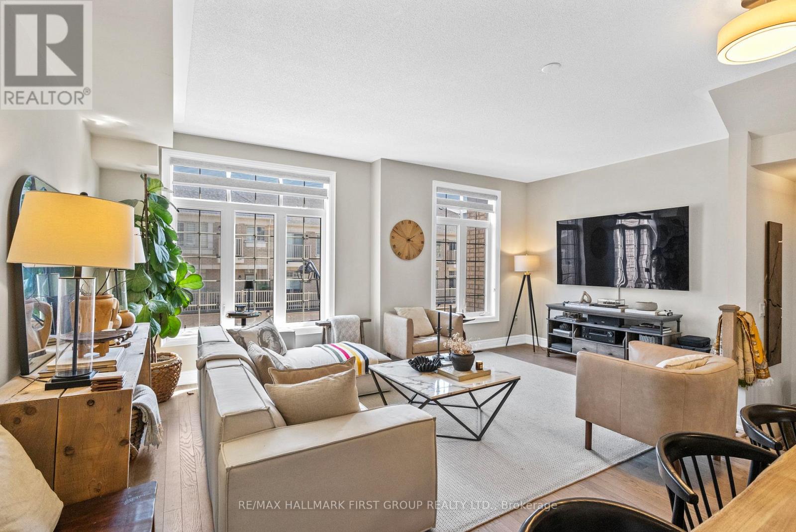 22 PHILLIPSEN WAY - 10