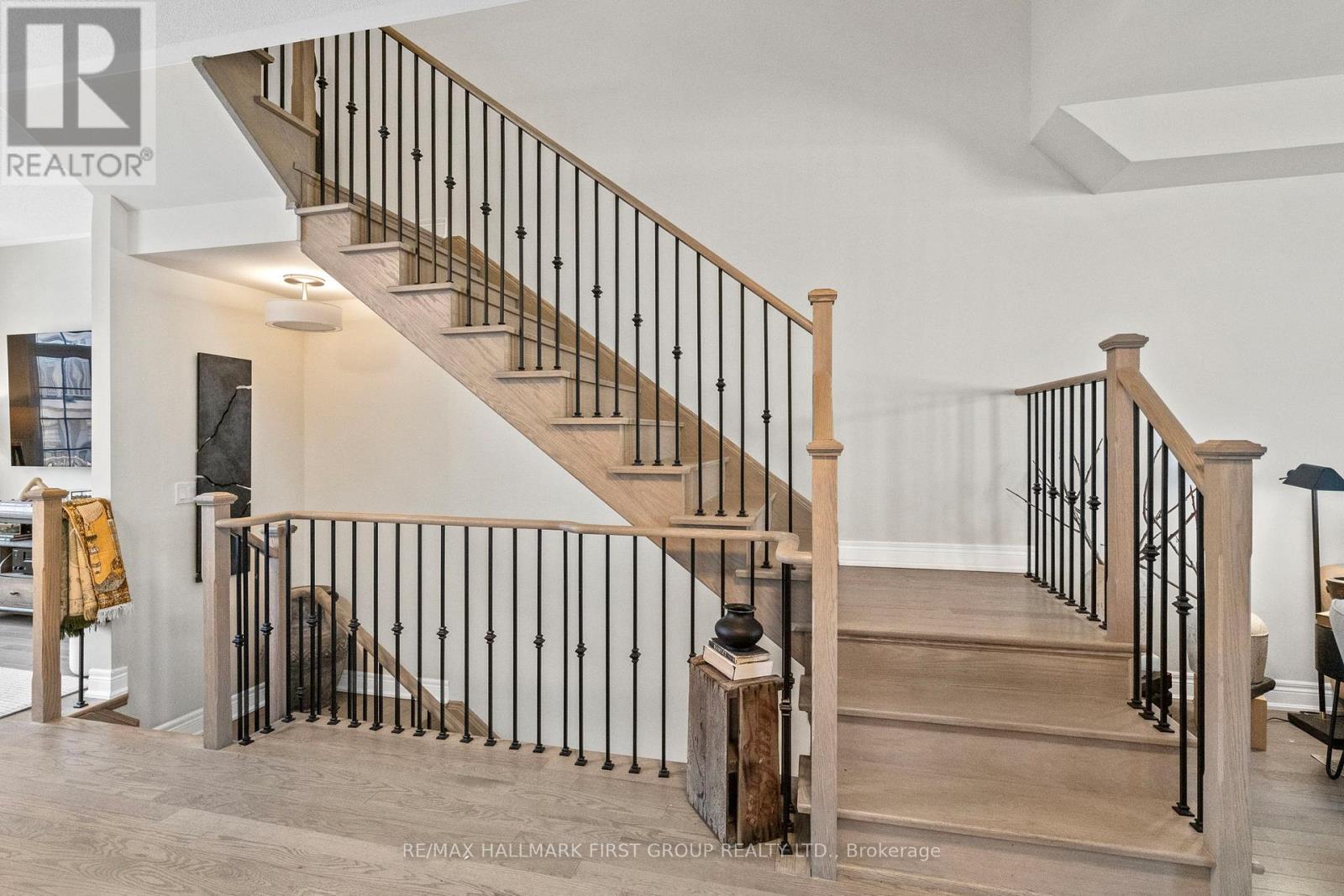 22 PHILLIPSEN WAY - 21