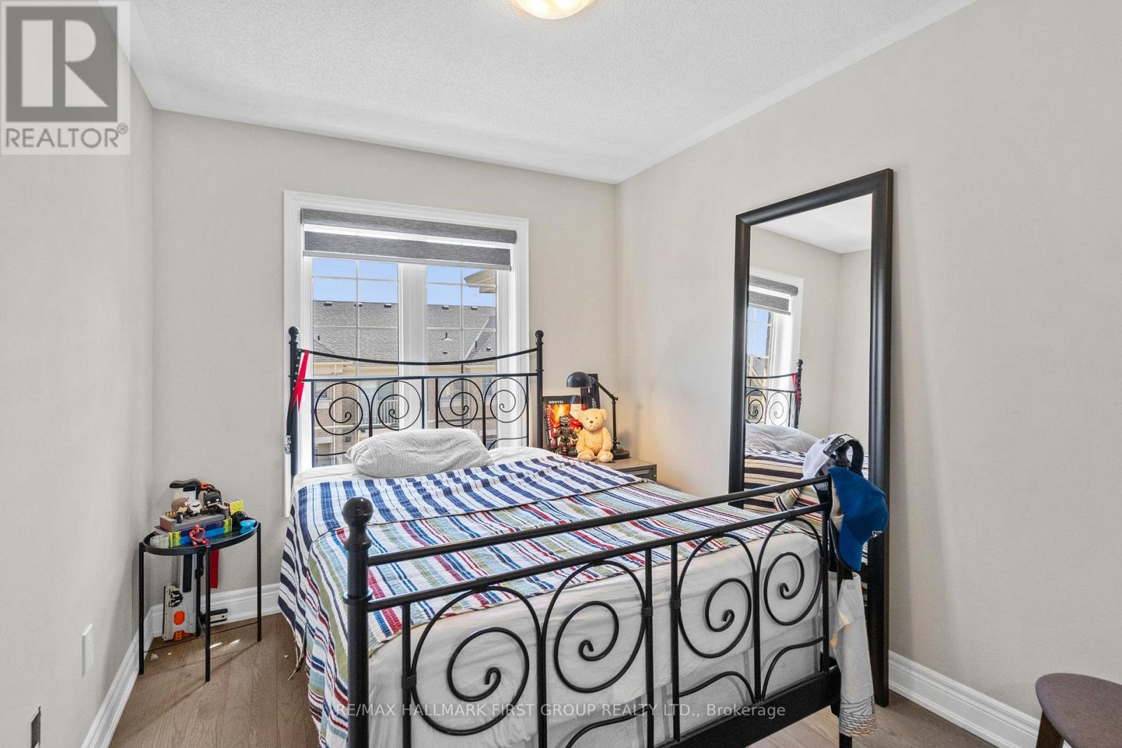 22 PHILLIPSEN WAY - 31