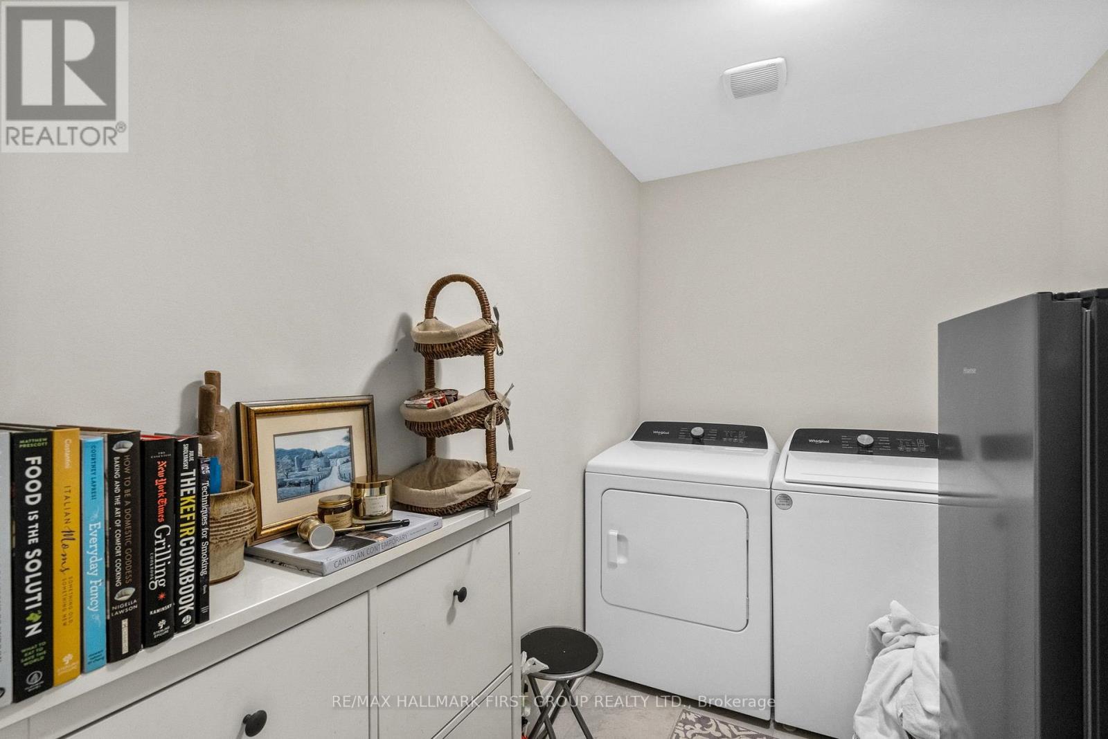 22 PHILLIPSEN WAY - 34