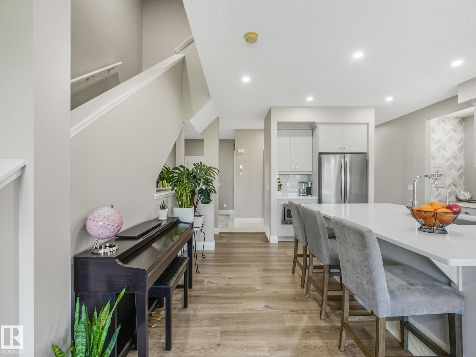 2716 202 ST NW - 23