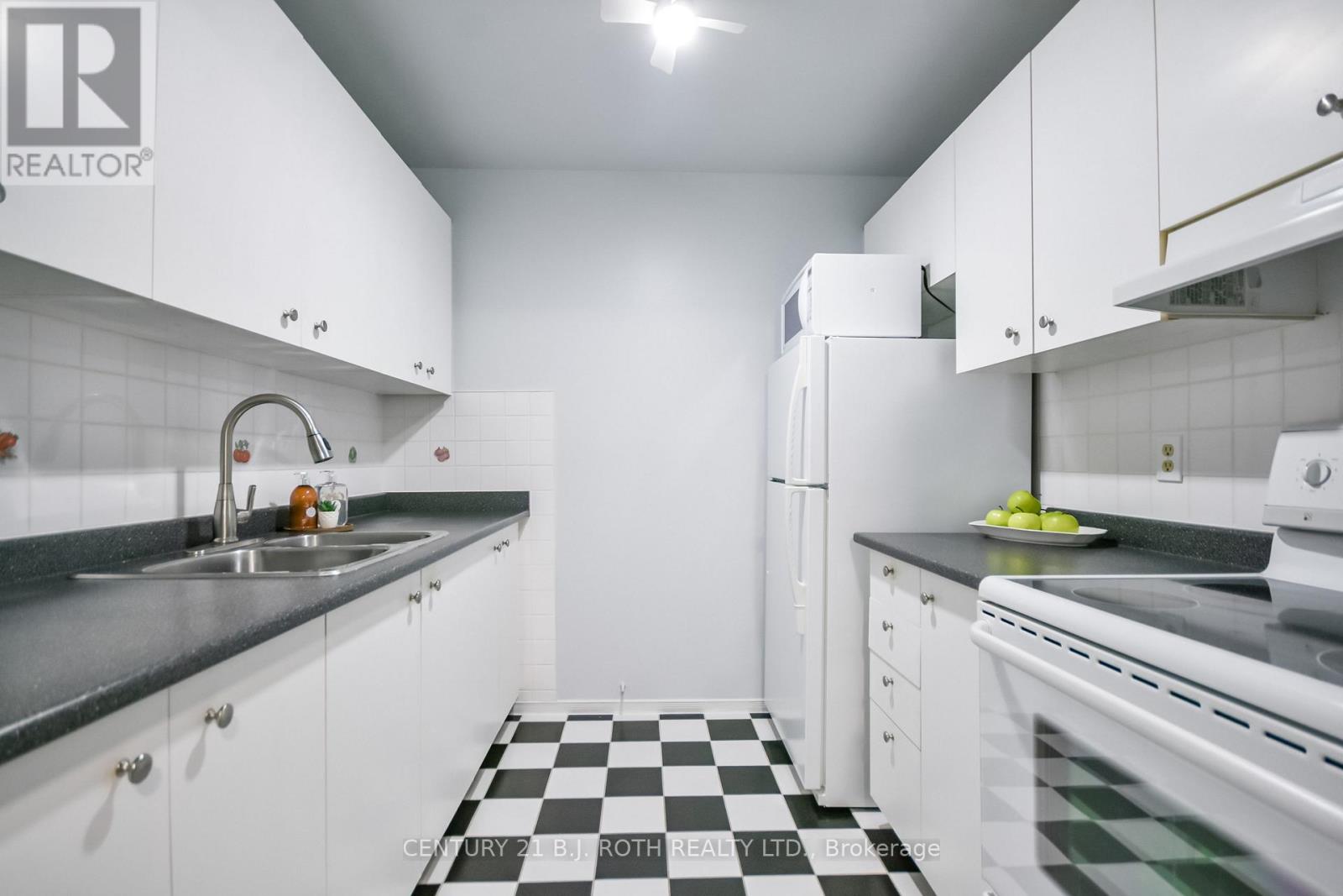 #D11 163 EDGEHILL DRIVE - Image 13