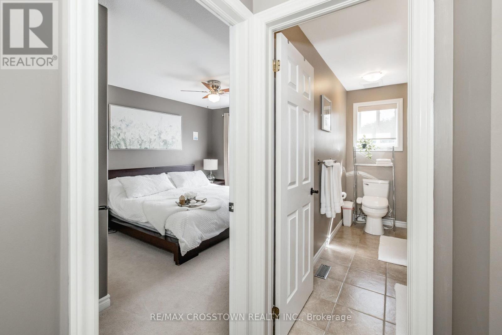 11 REVELSTOKE COURT - 20