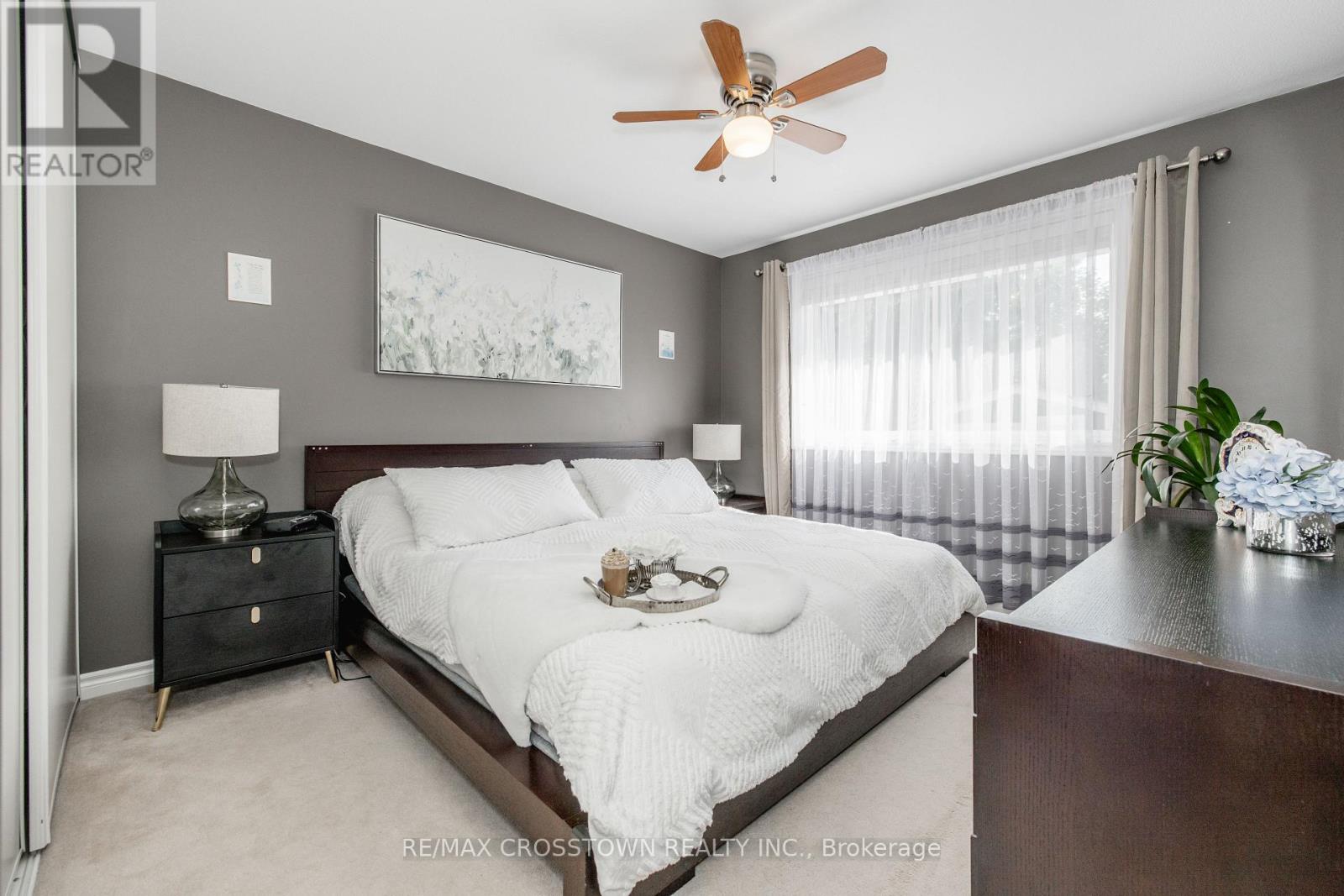 11 REVELSTOKE COURT - 24